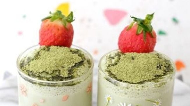 Resep Matcha Strawberry Latte ala Kafe, Dijamin Mudah dan Segar