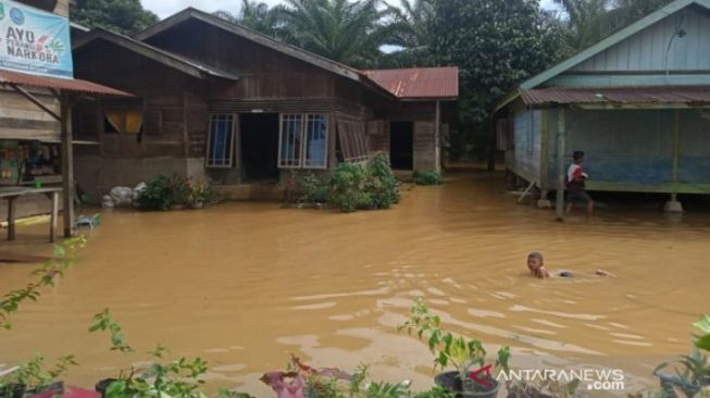 Sungai Meluap, 2 Desa di Mandailing Natal Terendam Banjir