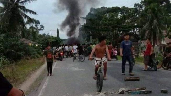 Jalinsum Diblokade Tolak Larangan Pesta Malam, Polisi Buru Sindikat Narkoba