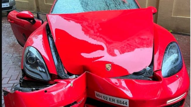 Potret Mobil Mewah Porsche Dihantam Angin Topan, Kondisinya Bikin Ngilu