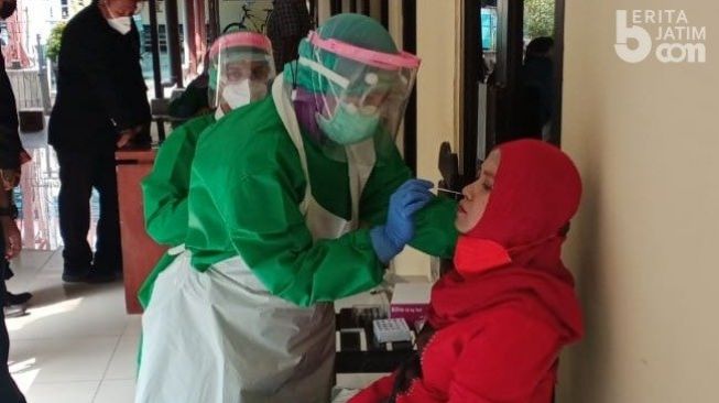 Viral! Pemudik Tinggal di Tanah Sareal Bogor Tolak di Swab Antigen