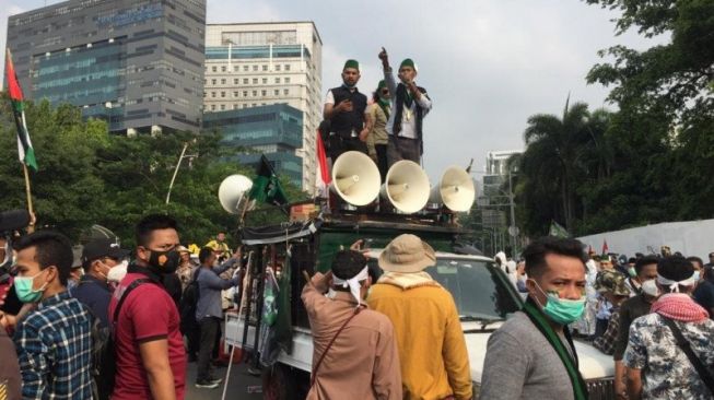 Aksi Bela Palestina, Belasan Massa Aksi HMI Diamankan ke Polda Metro