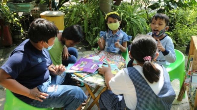 Perpustakaan Herbal Surabaya Jadi Perhatian Pusat