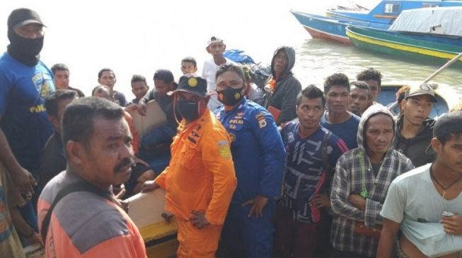 Perahu Dihantam Ombak, Petani Rumput Laut di Saumlaki Ditemukan Meninggal