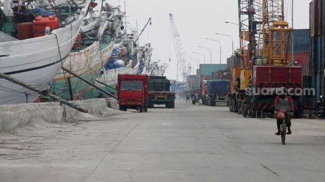 Suasana di Pelabuhan Sunda Kelapa, Jakarta, Sabtu (22/5/2021). [Suara.com/Dian Latifah]