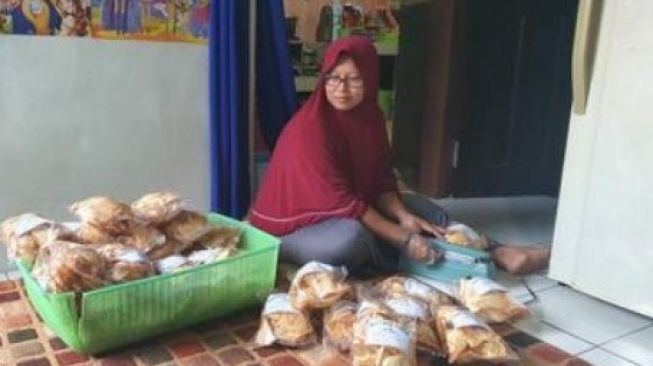 Bermodal Pinjaman BRI, Perempuan Ini Sukses Bangun Bisnis Keripik di Nabire