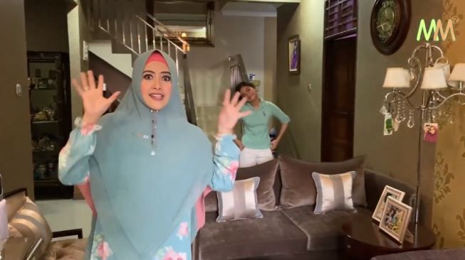 Potret rumah Meggy Wulandari. (YouTube/Meggy Wulandari)