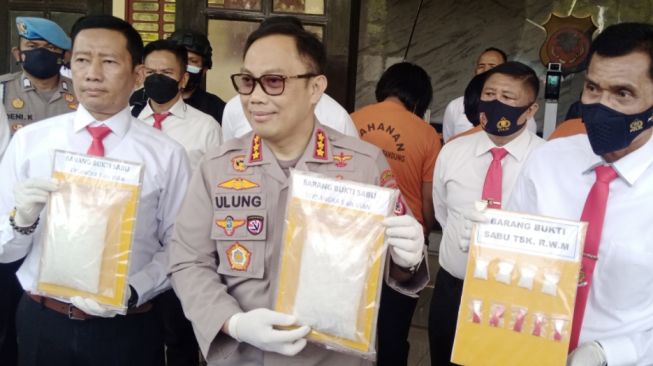 Polisi Temukan 1 Kilogram Lebih Sabu di Kamar Kos Stevian di Bandung
