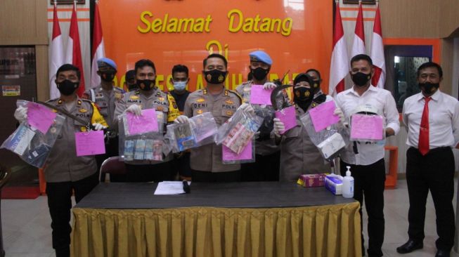 2 Perampok Bersajam di Sumut Terkapar Ditembak Polisi