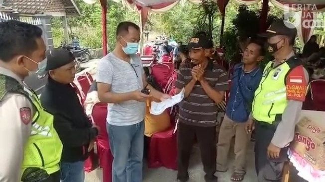 Pentas Seni Tradisional Dalam Hajatan Warga Mojokerto Dibubarkan Paksa