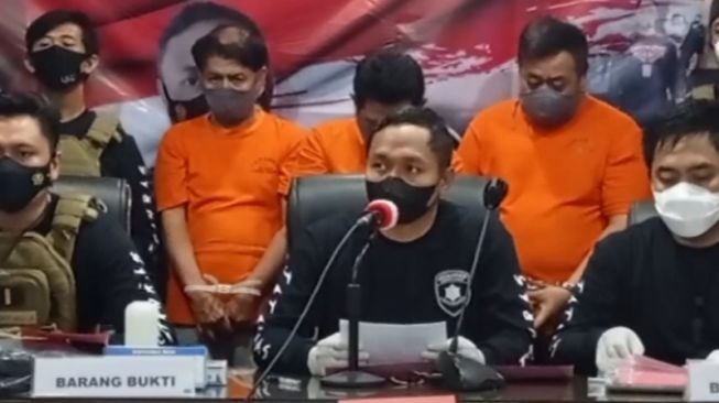 Tua-tua Keladi! Kakek Jim Dkk Sudah 4 Kali Bobol Rumah Mewah di Jakbar