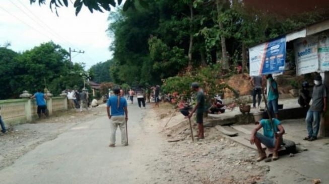 Polisi Periksa Kades Terkait Bentrokan di Langkat