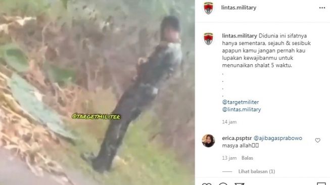 Viral Video Anggota TNI Salat di Tengah Hujan, Netizen: Masya Allah