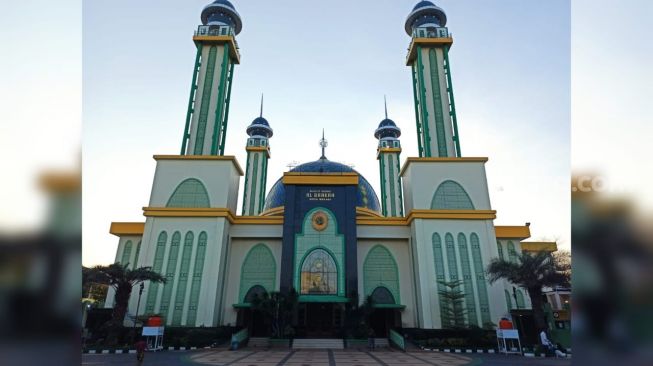 Masjid Agung Al-Barkah Bekasi Akan Gelar Salat Gerhana dengan Prokes Ketat