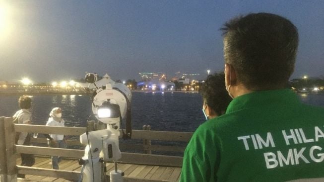 Tim Pemantau Hilal Ikut Amati Fenomena Supermoon di Ancol