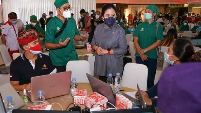 Vaksinasi Massal Raih Rekor Muri, Ketua DPR: Ini Semangat Kebhinekaan