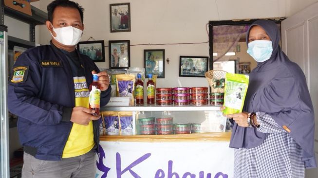 Ternyata Buah Mangrove Bisa Jadi Peyek, Ini Sejumlah Karya Ibu-ibu Kebaya