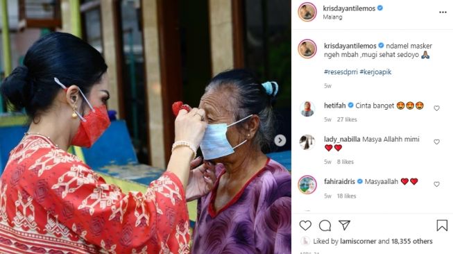 Penampilan Krisdayanti saat jadi anggota dewan. [Instagram/krisdayantilemos]