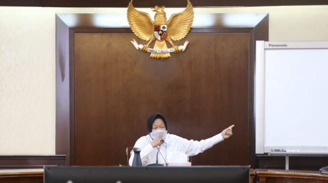 Mensos Risma Terjunkan Tim untuk Investigasi Laporan Beras Tak Kayak Konsumsi