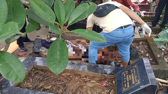 Geger! Perempuan Ditemukan Tewas Tanpa Celana di TPU Palembang, Kepala dan Leher Luka