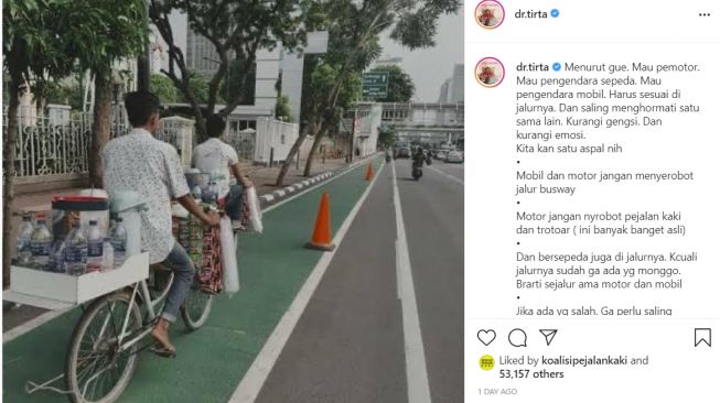 Dr Tirta ikut tanggapi viralnya pemotor yang mengacungkan jari tengah ke arah pesepeda roadbike (Instagram)