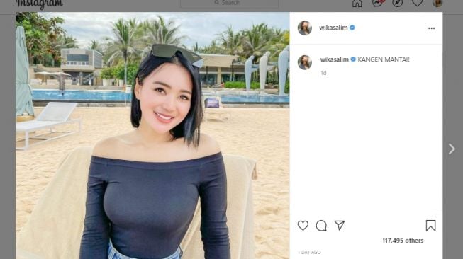 Liburan ke Pantai, 8 Gaya Wika Salim Ini Bikin Netizen Salfok