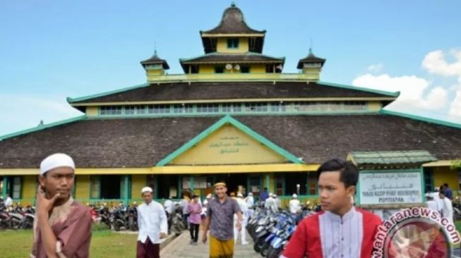 Masjid Jami Pontianak, Kalimantan Barat. (Antara/Ahmad Subaidi)