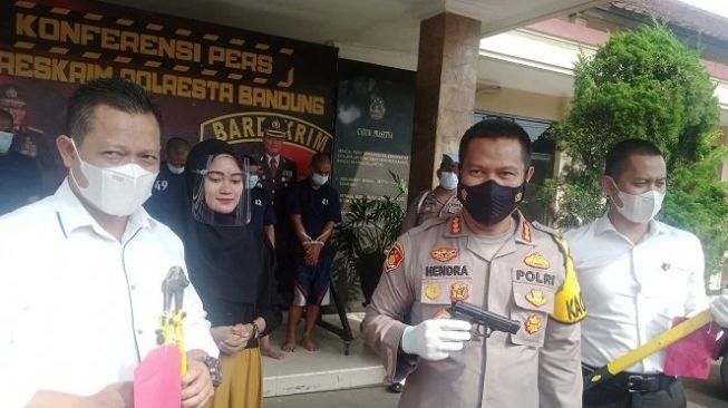 Tiga Rampok Spesialis Minimarket di Bandung Ditembak Polisi