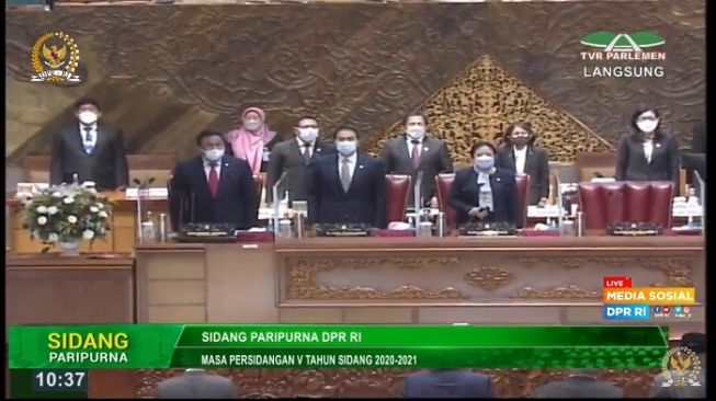 Tiga Kali Absen, Hari Ini Aziz Syamsuddin Mendadak Muncul di Sidang DPR