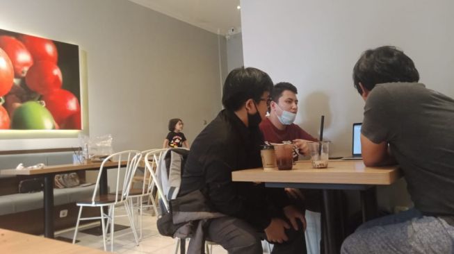 Kopi Jadi Tren di Kalangan Milenial Cianjur, Kenali Manfaat dan Bahayanya