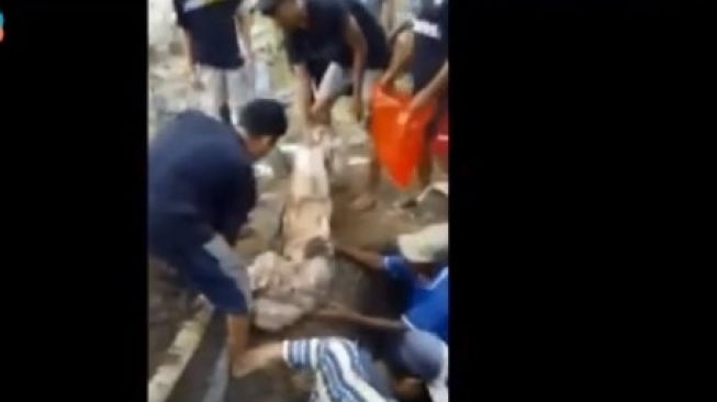 Viral Gali Makam Baru Tanpa Batu Nisan Ditemukan Jenazah Masih Utuh