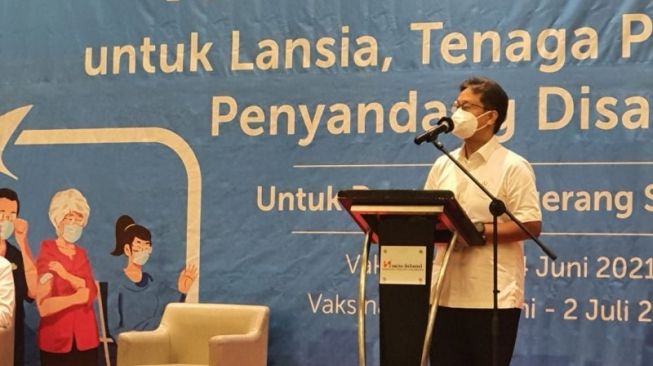 Menkes Budi Gunadi Sadikin saat meresmikan Sentra Vaksinasi di Tangerang Selatan (Tangsel), Rabu (2/6/2021) pagi. [ANTARA]