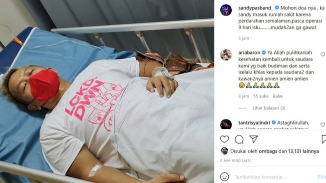 Sandy Pas Band harus dirawat di rumah sakit karena mengalami pendarahan setelah menjalani operasi. [Instagram]