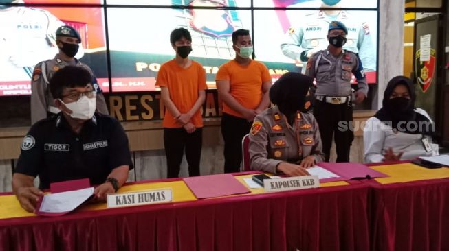 Polisi Bongkar Bisnis Tes GeNose Palsu di Bandara Hang Nadim, Dua Petugas Ditangkap