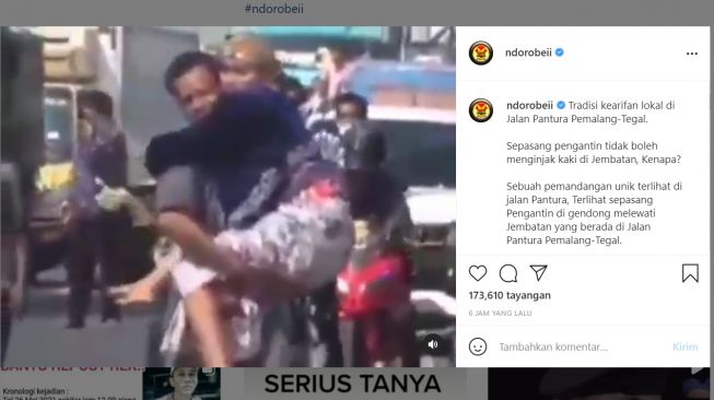 Pengantin Digendong Lewat Jalan Pantura, Buang Sial Biar Langgeng (Instagram/ndorobeii)