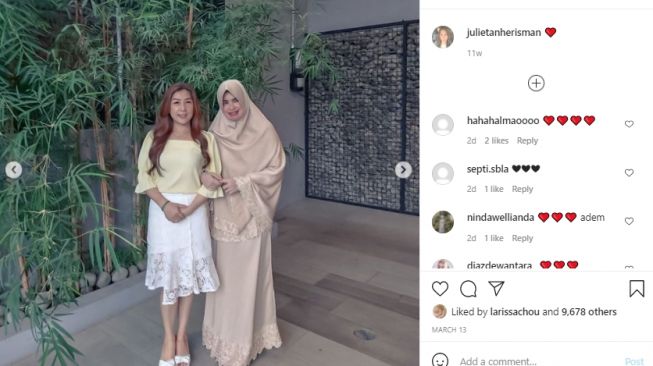 Potret Julie Tan dengan keluarga Alvin Faiz [Instagram/julietanherisman]