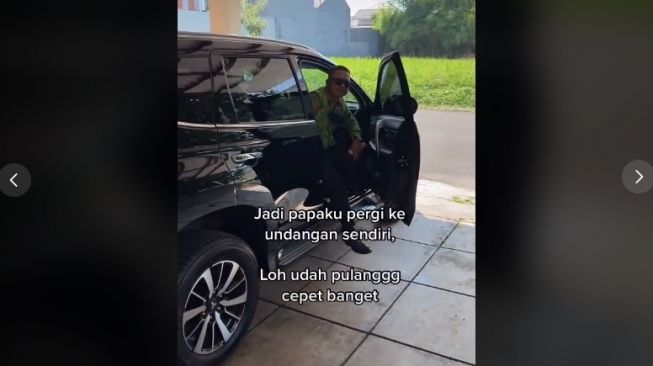 Terlalu Semangat Kondangan, Bapak Ini Auto Putar Balik Pas Lihat Nama Pengantin