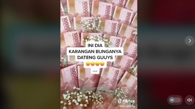 Respons orang tua saat ditawari hadiah oleh anak (tiktok.com/@fitropfitrop)