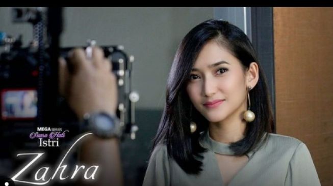 Zora Vidyanata pemeran istri pertama di sinetron Suara Hati Istri Zahra. [Instagram/zoravidyanata]