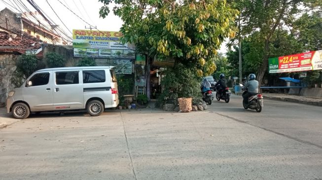 Rumah Berdiri di Tengah Jalan Poris Gaga Tangerang, Begini Penjelasan Ahli Waris