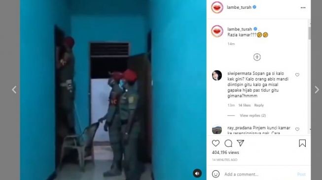 Aksi pria berseragam mengintip ke dalam ruangan dihujat warganet.[Instagram/lambe_turah]