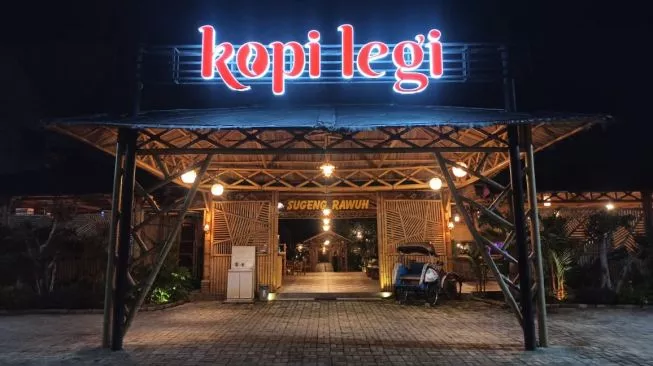 Kopi Legi: Spot Nongkrong Luas & Nostalgik Dekat Bandara