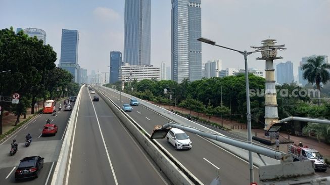 Penampakan JLNT Casablanca Jakarta yang resmi permanen menjadi jalur road bike pesepeda. (Suara.com/Arga)