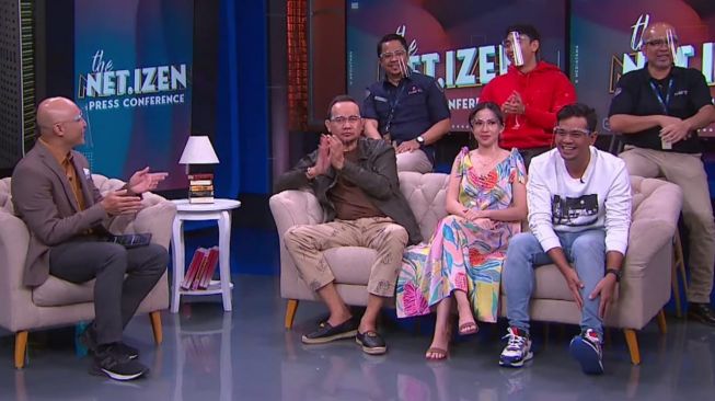 Cak Lontong, Surya Insomnia, Karina Nadila di acara Net.izen. [NET]