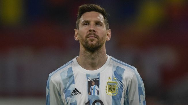 Nyaris Patahkan Kaki Lionel Messi, Luis Adrian Martinez Sampaikan Ini di Media Sosial