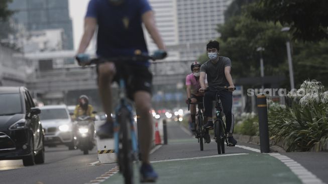 Mulai Besok, Warga DKI Jakarta Diizinkan Kembali Olahraga Bersepeda di Jalan Umum