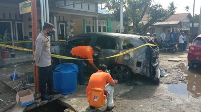 Satu Terduga Pembakar Mobil Anggota DPRD Tapteng Diciduk, Bupati Curiga 'Aktornya' Bandar Narkoba