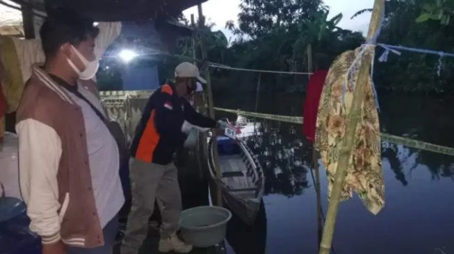 Habis Cekcok, Istri Tewas Ditenggelamkan Suami di Sungai Belakang Rumah