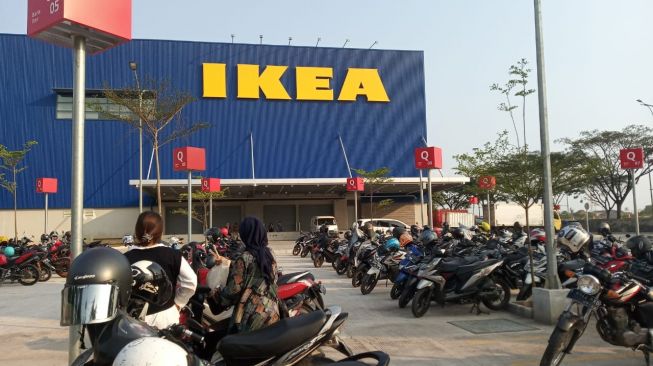 Pegawai IKEA Positif Covid-19, Dinkes KBB Lacak 25 Kontak Erat