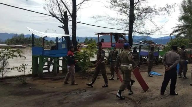 Pondok Liar 'Esek-esek' di Bukit Lampu Kembali Marak, Satu Wanita Diamankan